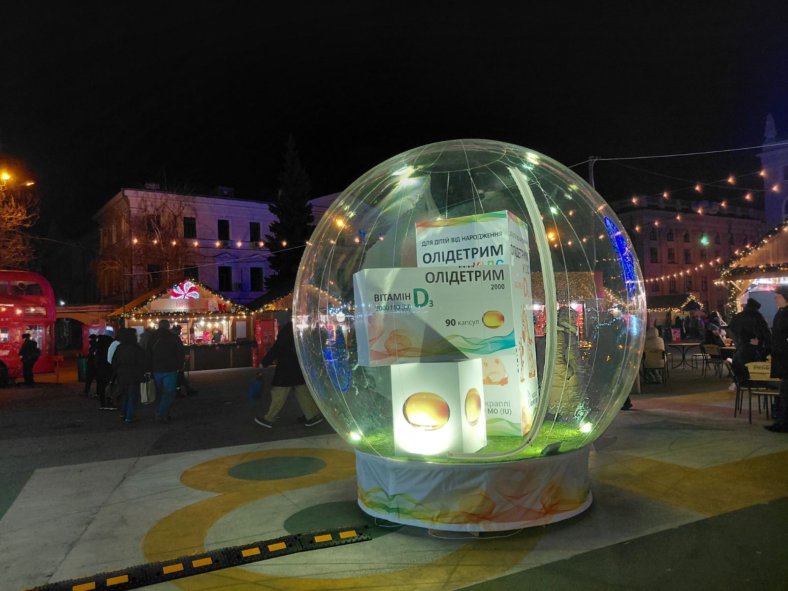 Світло, баланс і турбота про здоров’я — інсталяція Olidetrim у центрі Києва